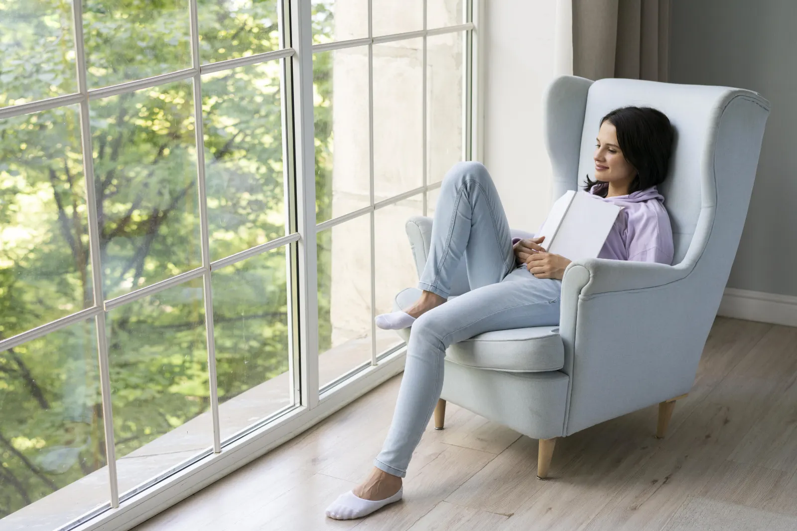 Portage Ave homeowner comparing window options